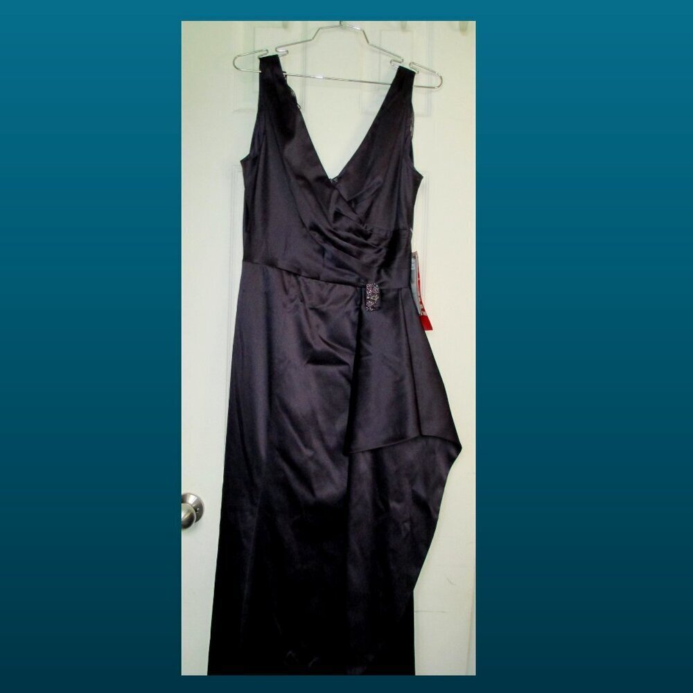 Patra Gown Women's Draped Full-Length Gown 10 Purple Back Zipper Closure +